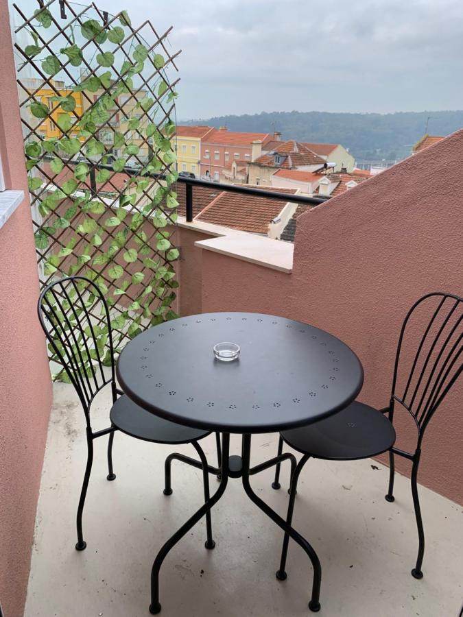 Apartment2 With Terrace And A View Near Amoreiras Lisboa Ngoại thất bức ảnh